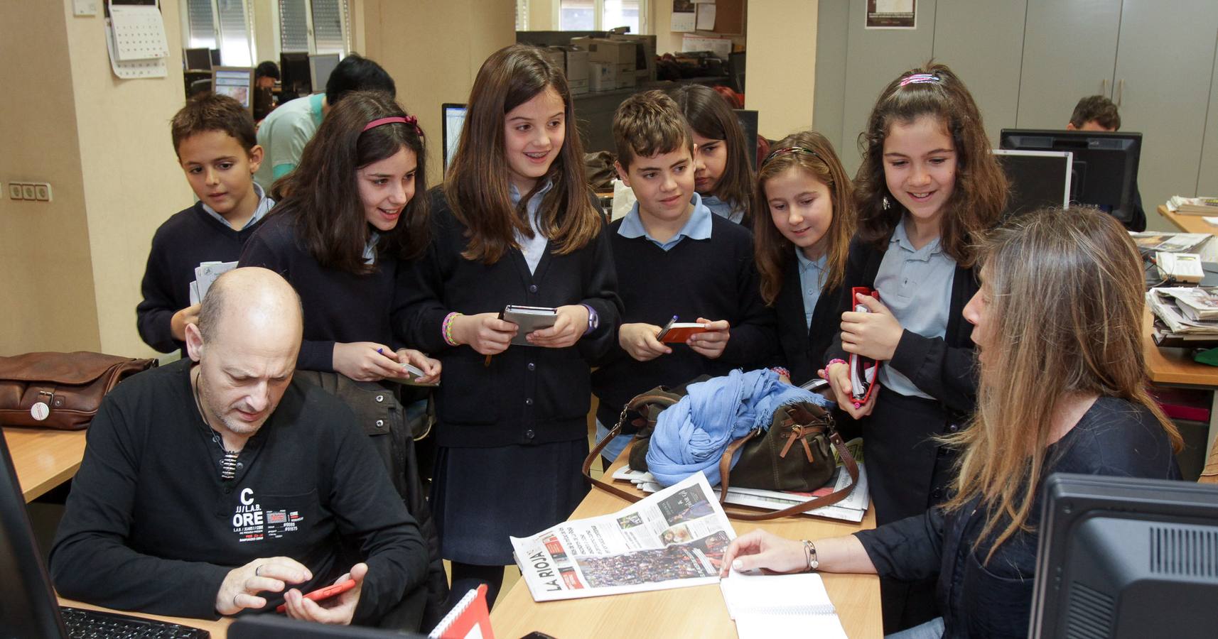 Los alumnos de 5º de Primaria del Colegio Paula Montal visitan la multimedia de Diario LA RIOJA