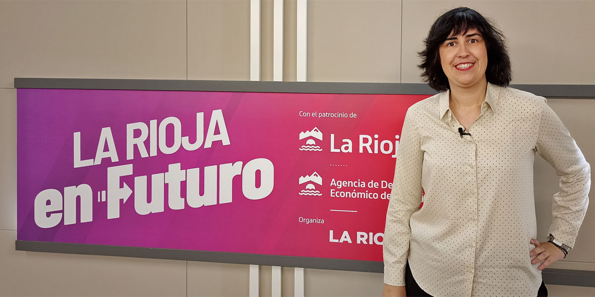 Celia Lozano, responsable de datos y análisis de Bosonit, en los estudios de TVR
